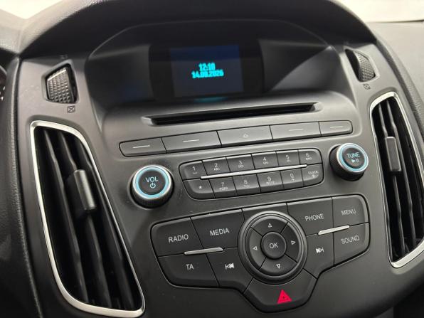 Ford Focus III Рестайлинг с пробегом 2018 года, цена 1 215 000 рублей, 228137 км, хэтчбек, Автокод Объявления