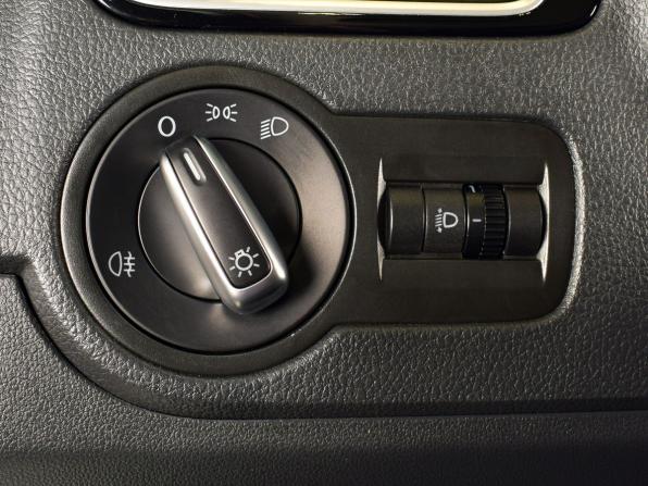 Volkswagen Polo V Рестайлинг с пробегом 2019 года, цена 1 044 999 рублей, 118219 км, седан, Автокод Объявления
