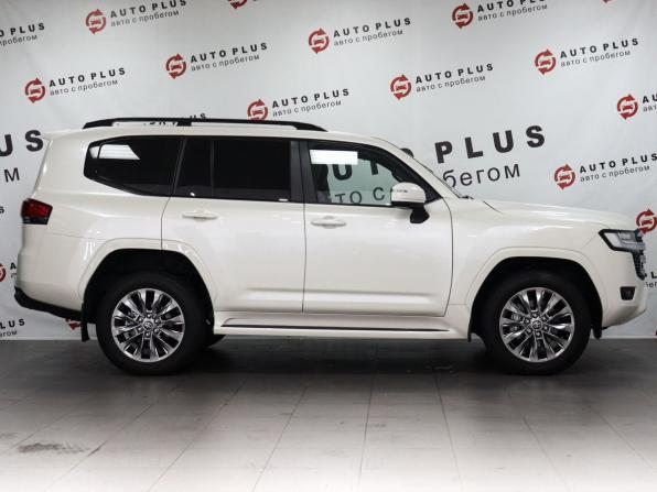 Toyota Land Cruiser 300 Series с пробегом 2022 года, цена 12 490 000 рублей, 19200 км, внедорожник, Автокод Объявления