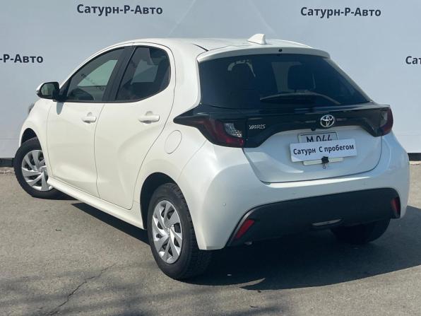 Toyota Yaris IV с пробегом 2021 года, цена 1 200 000 рублей, 85000 км, хэтчбек, Автокод Объявления
