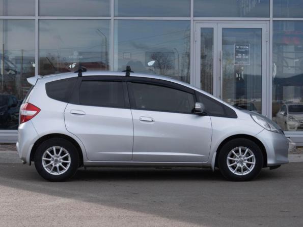 Honda Fit II с пробегом 2012 года, цена 901 000 рублей, 115112 км, хэтчбек, Автокод Объявления