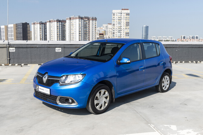 Renault Sandero II с пробегом 2016 года, цена 799 000 рублей, 129000 км, хэтчбек, Автокод Объявления