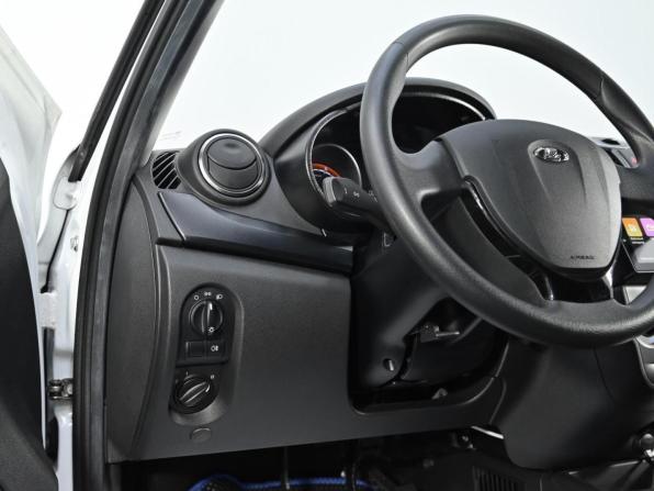 Lada (ВАЗ) Granta I Рестайлинг с пробегом 2022 года, цена 949 000 рублей, 16000 км, хэтчбек, Автокод Объявления