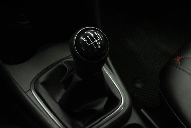Volkswagen Polo V Рестайлинг с пробегом 2015 года, цена 1 069 000 рублей, 203093 км, седан, Автокод Объявления
