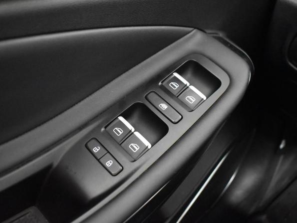 Omoda S5 с пробегом 2024 года, цена 1 259 900 рублей, 49784 км, седан, Автокод Объявления