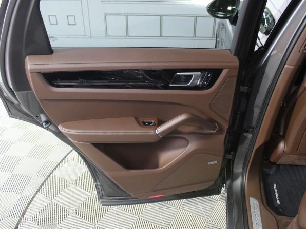 Porsche Cayenne III с пробегом 2021 года, цена 7 690 000 рублей, 103091 км, внедорожник, Автокод Объявления