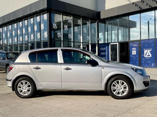 Opel Astra H с пробегом 2005 года, цена 425 000 рублей, 229100 км, хэтчбек, Автокод Объявления