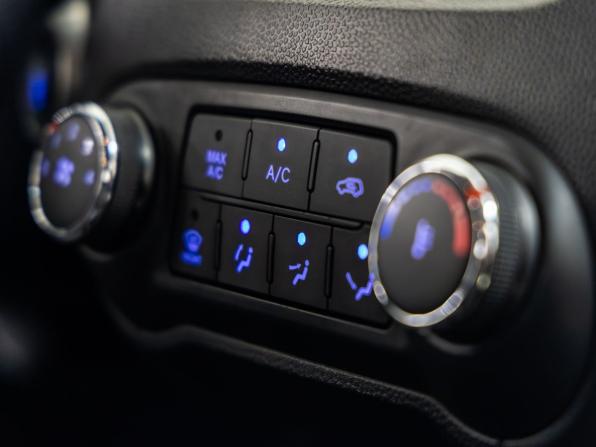 Hyundai ix35 I Рестайлинг с пробегом 2013 года, цена 1 288 000 рублей, 144987 км, внедорожник, Автокод Объявления