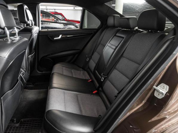 Mercedes-Benz C-Класс III (W204) Рестайлинг с пробегом 2012 года, цена 1 320 000 рублей, 272999 км, седан, Автокод Объявления