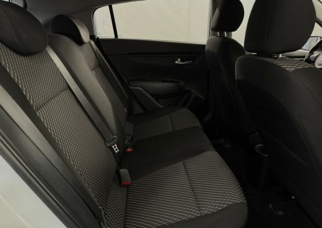Kia Rio IV с пробегом 2018 года, цена 1 235 000 рублей, 131471 км, хэтчбек, Автокод Объявления