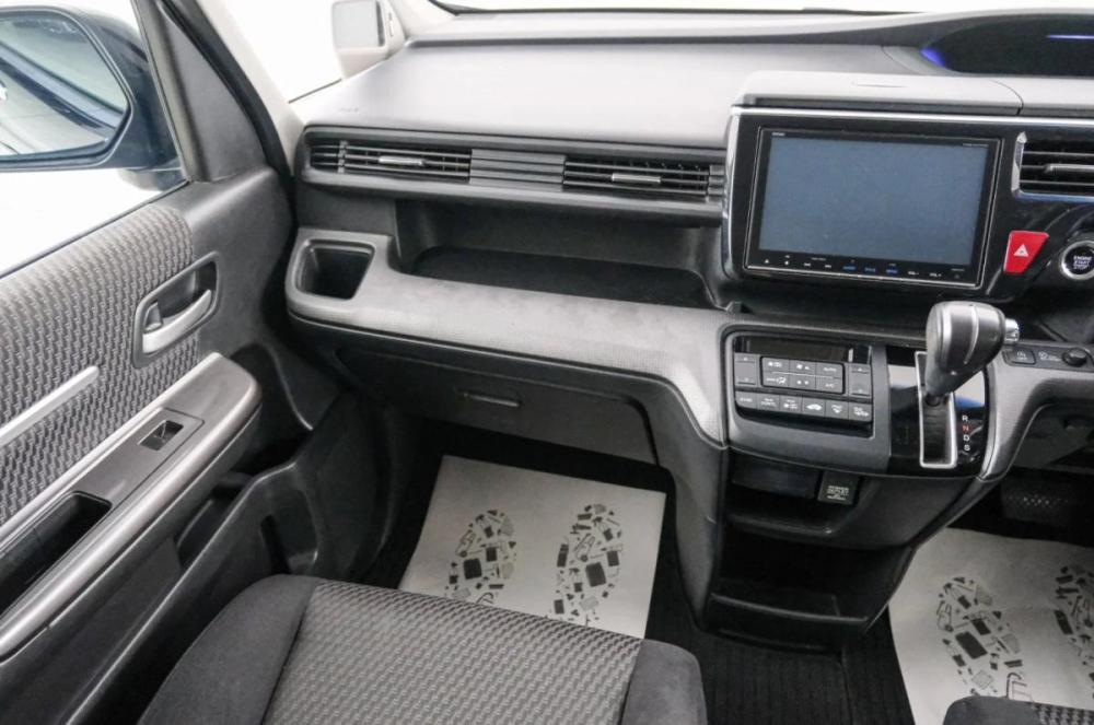 Honda Stepwgn V Красноярск  - изображение 12