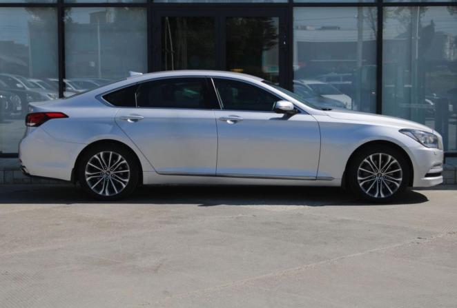 Hyundai Genesis II с пробегом 2015 года, цена 1 950 000 рублей, 183883 км, седан, Автокод Объявления