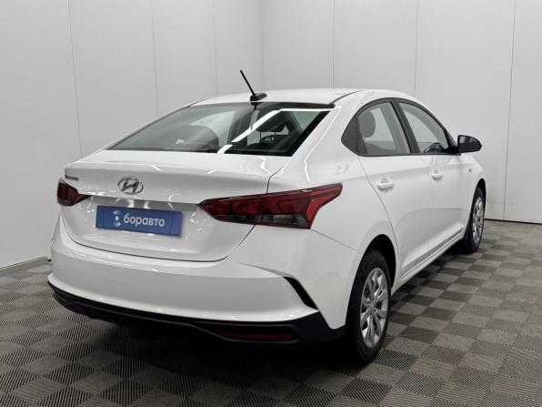 Hyundai Solaris II Рестайлинг с пробегом 2022 года, цена 1 560 000 рублей, 114004 км, седан, Автокод Объявления