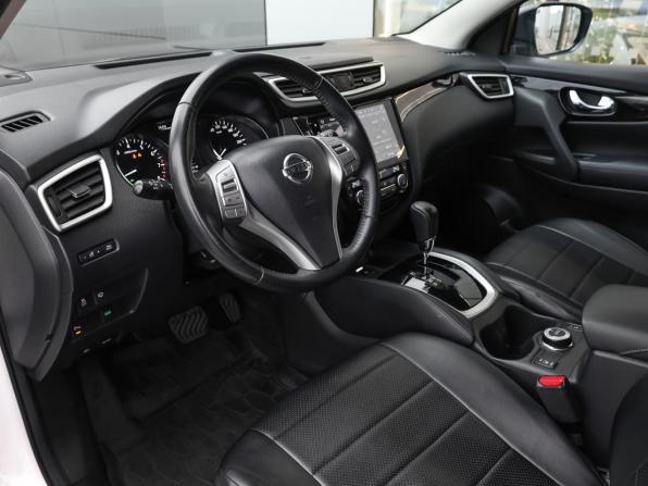 Nissan Qashqai II с пробегом 2018 года, цена 1 898 000 рублей, 84663 км, внедорожник, Автокод Объявления