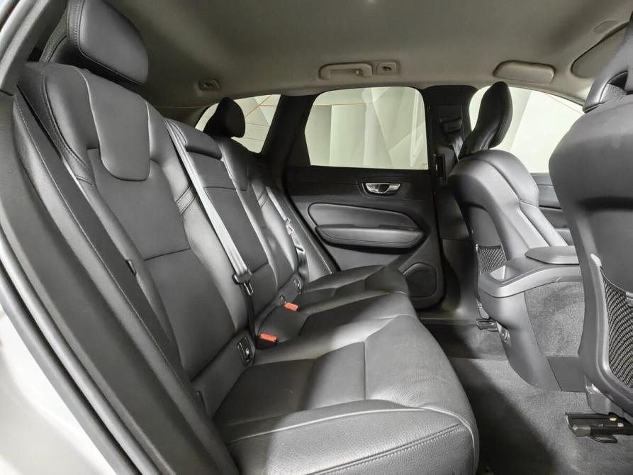 Volvo XC60 II Москва  - изображение 16