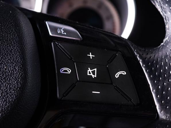 Mercedes-Benz C-Класс III (W204) Рестайлинг с пробегом 2012 года, цена 1 339 000 рублей, 200500 км, седан, Автокод Объявления