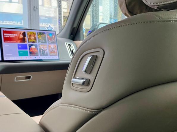Новый Li Auto (Lixiang) L7 I Рестайлинг 2025 года, цена 8 490 000 рублей, внедорожник, Автокод Объявления