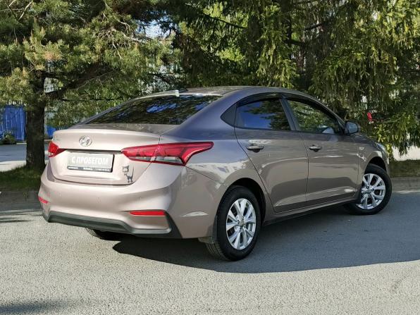 Hyundai Solaris II с пробегом 2019 года, цена 1 230 000 рублей, 182180 км, седан, Автокод Объявления