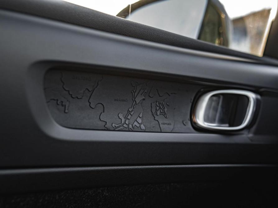 Volvo XC40 I Санкт-Петербург  - изображение 13