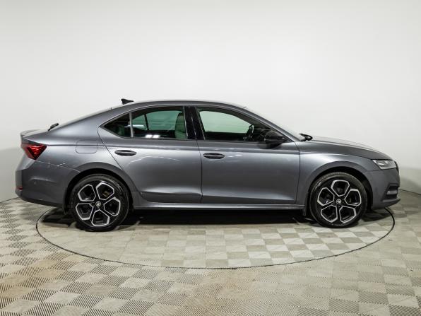 Skoda Octavia IV (A8) с пробегом 2021 года, цена 2 049 700 рублей, 174716 км, лифтбек, Автокод Объявления