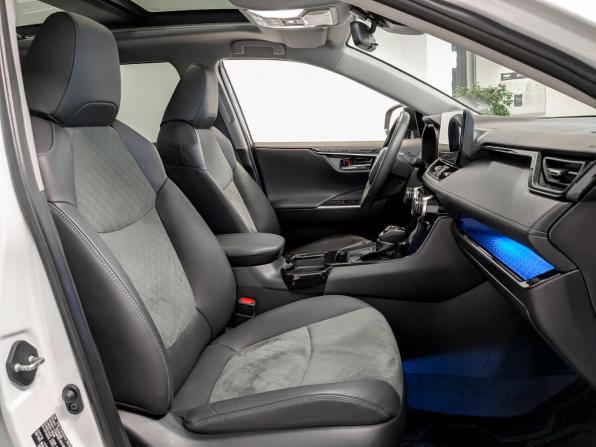 Toyota RAV4 V (XA50) с пробегом 2024 года, цена 4 155 000 рублей, 20319 км, внедорожник, Автокод Объявления
