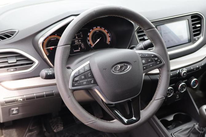 Lada (ВАЗ) Vesta I Рестайлинг (NG) с пробегом 2023 года, цена 1 139 000 рублей, 42000 км, седан, Автокод Объявления
