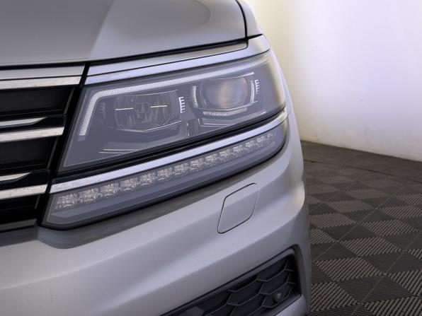 Volkswagen Tiguan II с пробегом 2018 года, цена 2 800 000 рублей, 89711 км, внедорожник, Автокод Объявления