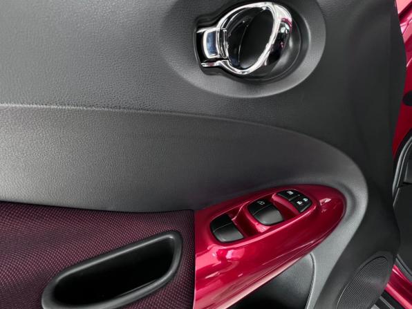 Nissan Juke I с пробегом 2012 года, цена 1 099 000 рублей, 108727 км, внедорожник, Автокод Объявления