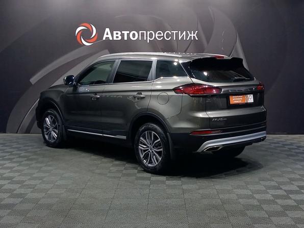 Geely Atlas Pro с пробегом 2023 года, цена 1 990 000 рублей, 40324 км, внедорожник, Автокод Объявления