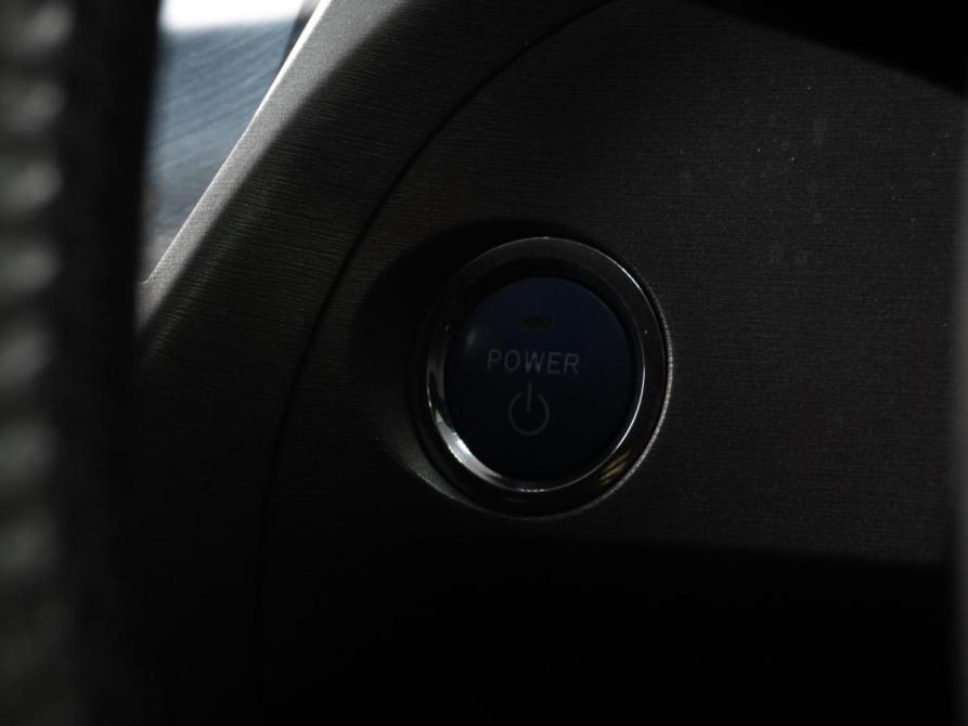 Toyota Prius III Рестайлинг (XW30) Тюмень  - изображение 16