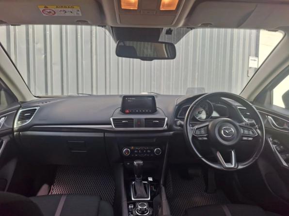 Mazda Axela III Рестайлинг с пробегом 2018 года, цена 1 500 000 рублей, 83414 км, хэтчбек, Автокод Объявления