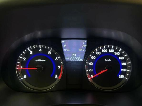 Hyundai Solaris I с пробегом 2014 года, цена 600 021 рубль, 122031 км, седан, Автокод Объявления