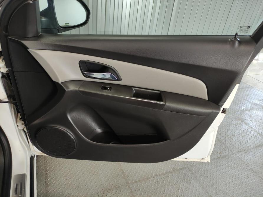 Chevrolet Cruze I Рестайлинг Пермь  - изображение 16