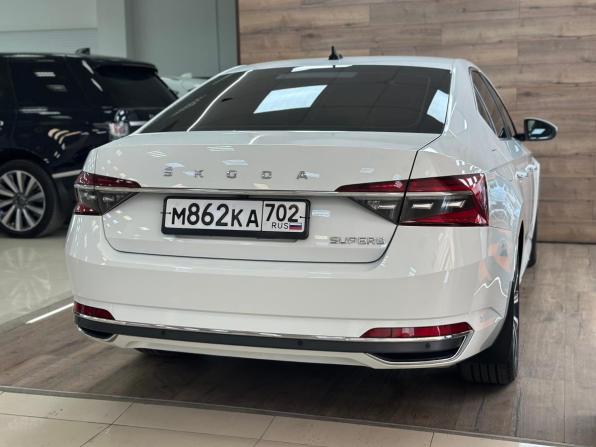 Skoda Superb III Рестайлинг с пробегом 2024 года, цена 3 620 000 рублей, 38400 км, лифтбек, Автокод Объявления
