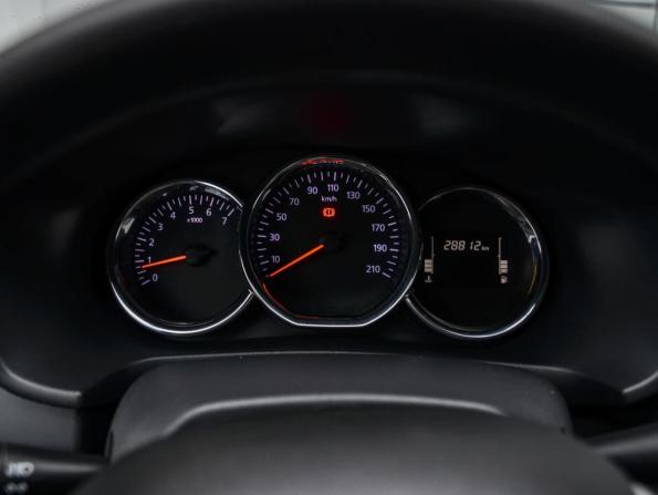 Renault Logan II Рестайлинг с пробегом 2020 года, цена 1 199 000 рублей, 28812 км, седан, Автокод Объявления