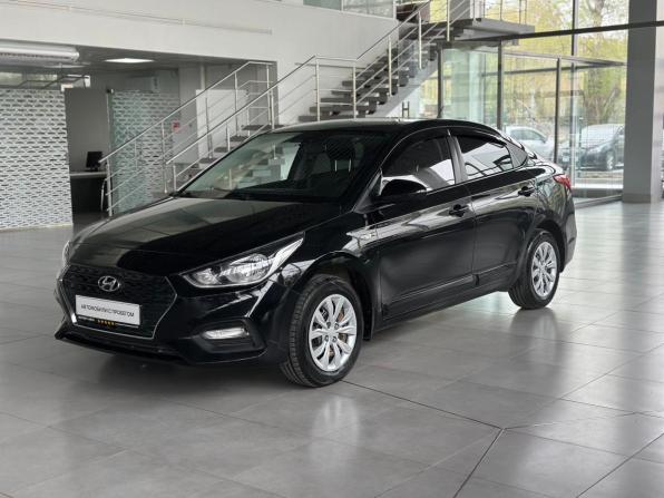Hyundai Solaris II с пробегом 2018 года, цена 1 449 000 рублей, 70000 км, седан, Автокод Объявления