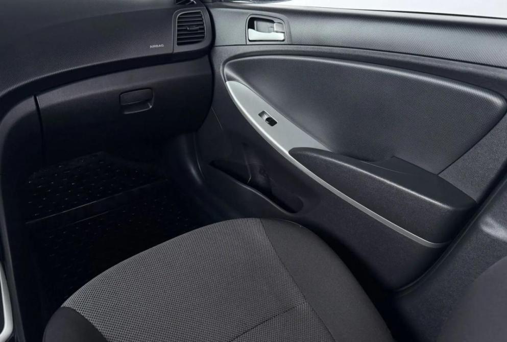 Hyundai Solaris I Киров  - изображение 14