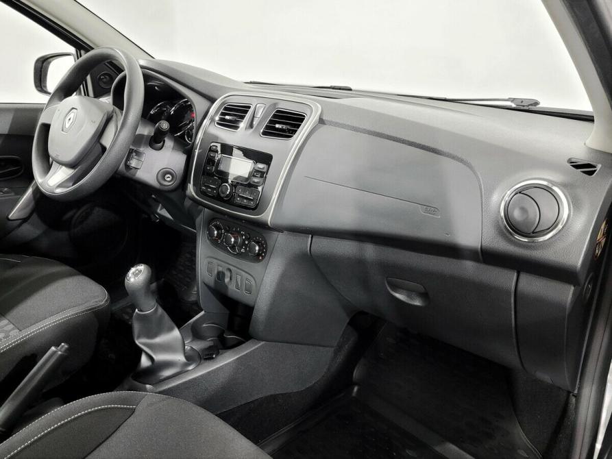Renault Logan II Москва  - изображение 11