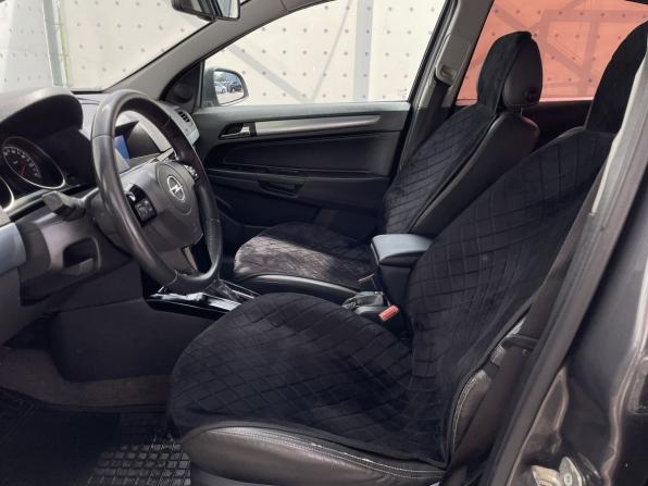 Opel Astra H Рестайлинг с пробегом 2011 года, цена 520 000 рублей, 181403 км, седан, Автокод Объявления