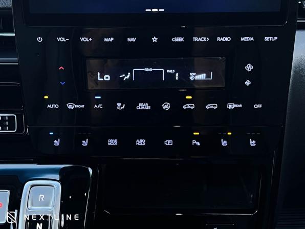 Hyundai Staria I с пробегом 2024 года, цена 8 490 000 рублей, 6430 км, минивэн, Автокод Объявления