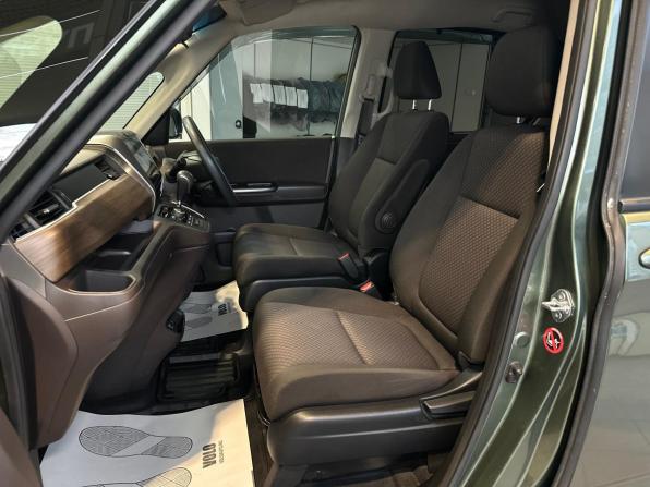 Honda Freed II Рестайлинг с пробегом 2020 года, цена 2 220 000 рублей, 81151 км, компактвэн, Автокод Объявления