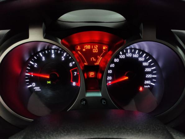 Nissan Juke I с пробегом 2012 года, цена 910 000 рублей, 198112 км, внедорожник, Автокод Объявления