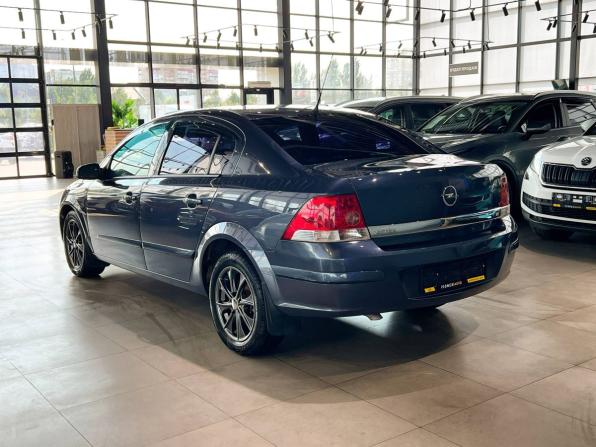 Opel Astra H Рестайлинг с пробегом 2008 года, цена 575 000 рублей, 230000 км, седан, Автокод Объявления