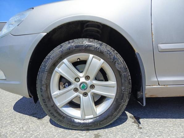 Skoda Octavia II (A5) Рестайлинг с пробегом 2011 года, цена 690 000 рублей, 288523 км, лифтбек, Автокод Объявления