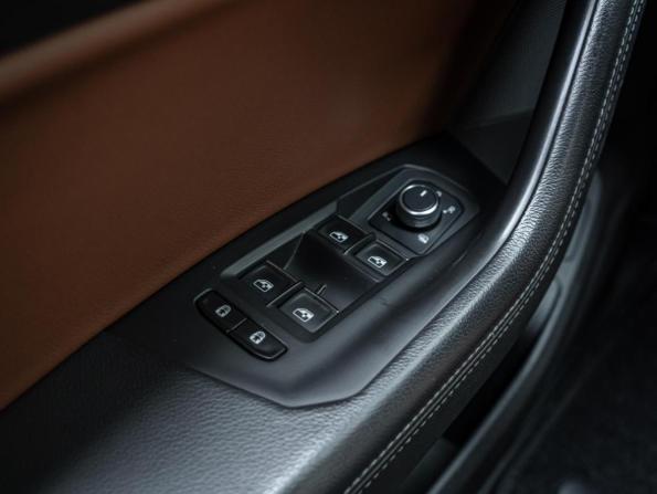 Volkswagen Touareg III с пробегом 2019 года, цена 3 829 000 рублей, 198393 км, внедорожник, Автокод Объявления