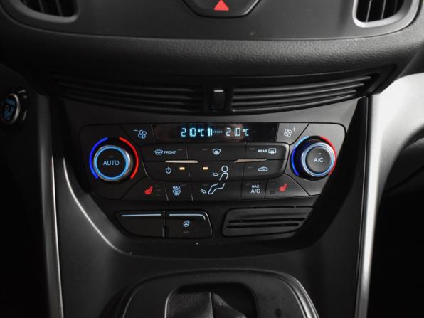 Ford Kuga II Рестайлинг с пробегом 2017 года, цена 1 695 000 рублей, 108937 км, внедорожник, Автокод Объявления
