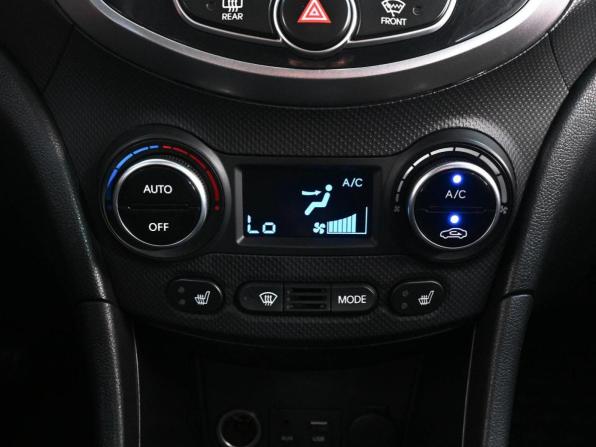 Hyundai Solaris I Рестайлинг с пробегом 2014 года, цена 865 000 рублей, 245439 км, седан, Автокод Объявления