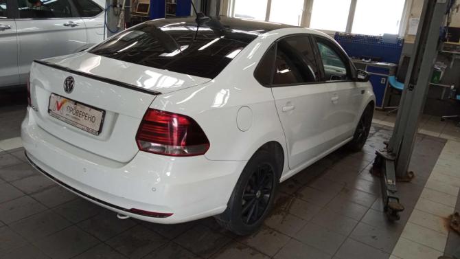 Volkswagen Polo V Рестайлинг с пробегом 2018 года, цена 1 100 000 рублей, 153687 км, седан, Автокод Объявления