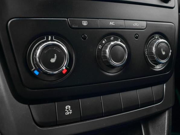 Skoda Yeti I с пробегом 2013 года, цена 800 000 рублей, 192246 км, внедорожник, Автокод Объявления