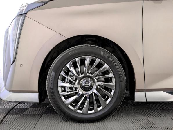 GAC M8 с пробегом 2024 года, цена 4 195 000 рублей, 60681 км, минивэн, Автокод Объявления
